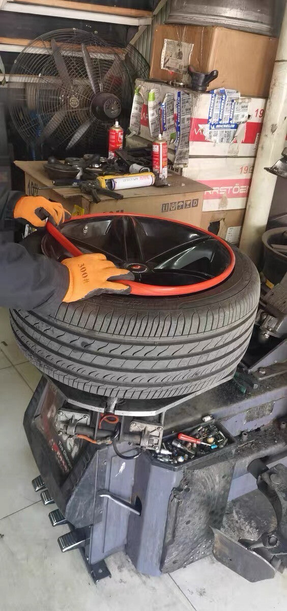 Universal Rim Protector – Anti-Scratch Wheel Protection Strip（8M Length – Fits All 4 Wheels, Any Rim Size）